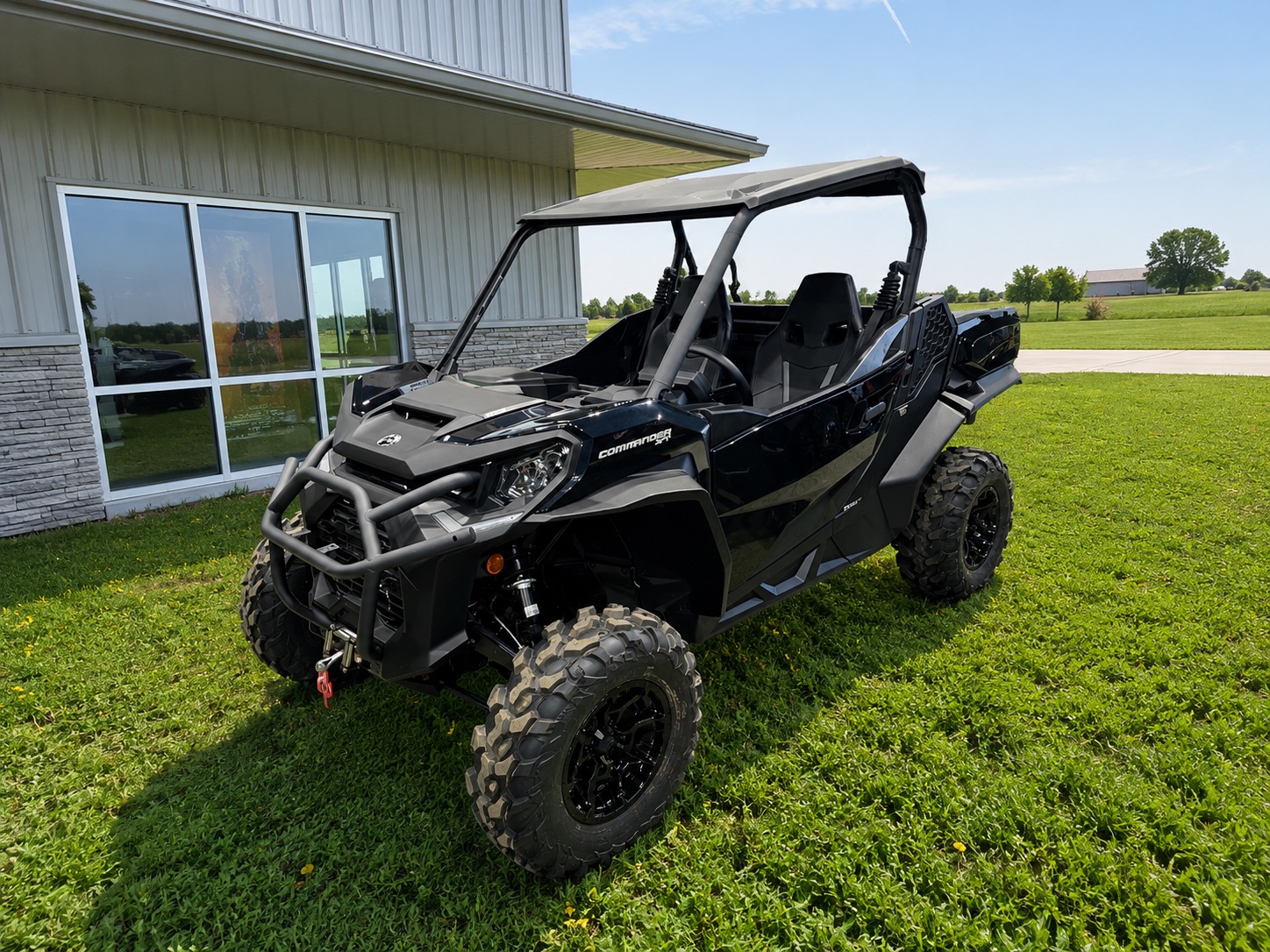 2025 Can-Am Commander XT 700