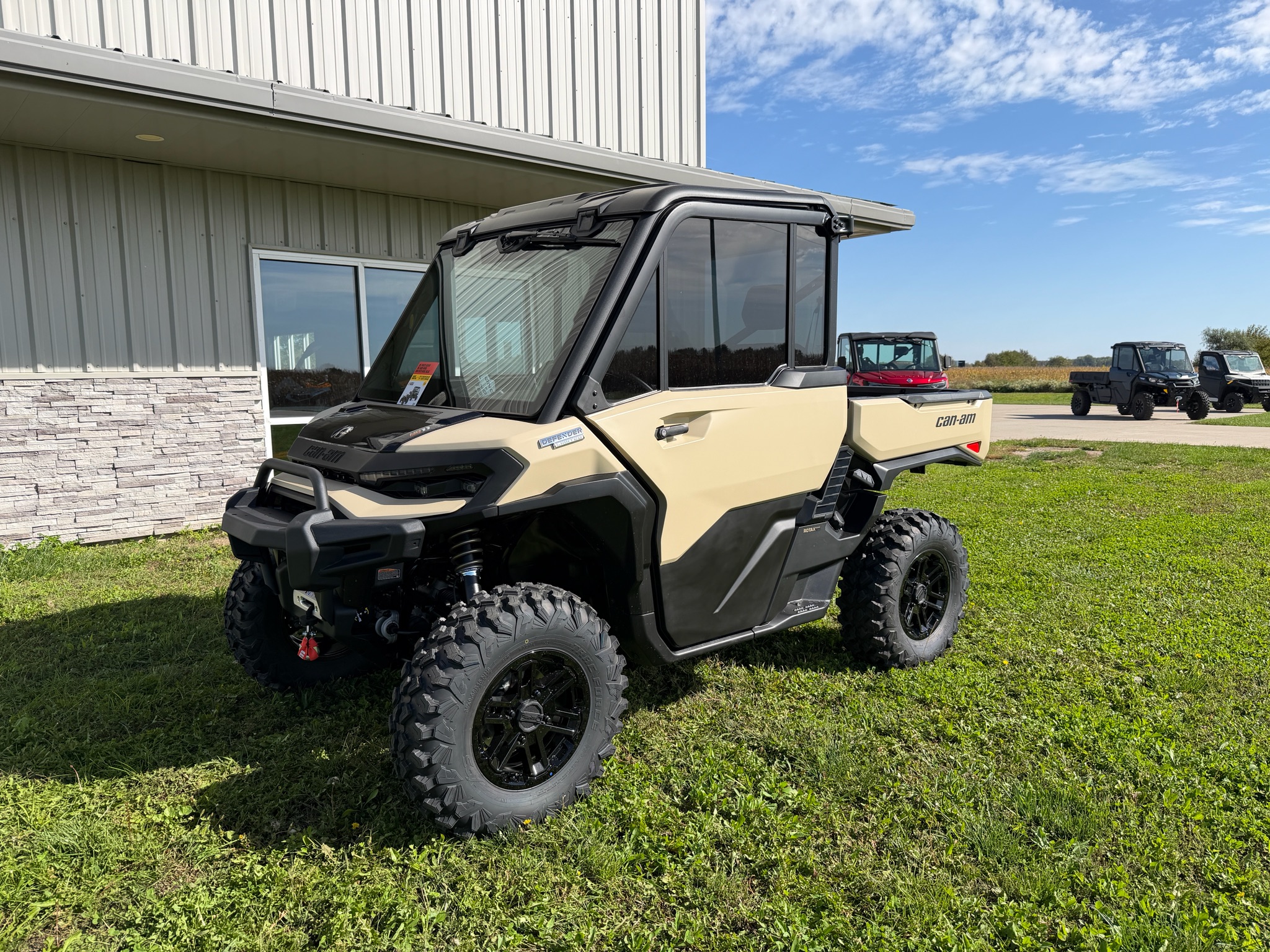 2026 Can-Am Defender Limited HD11